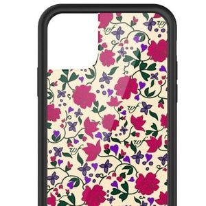 Wild flower Rose romance- iPhone 11